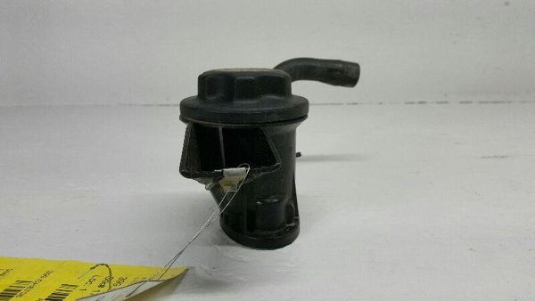 2006 Dodge Ram Misc. Engine Part OEM 06 2500 5.7L Hemi Oil Filler Neck Fill — photo 4