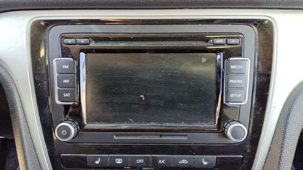2012-2015 Vw Passat Stock Radio Oem Factory Stereo Cd Player 1K0035164e — photo 2