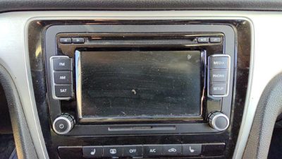 2012-2015 Vw Passat Stock Radio Oem Factory Stereo Cd Player 1K0035164e