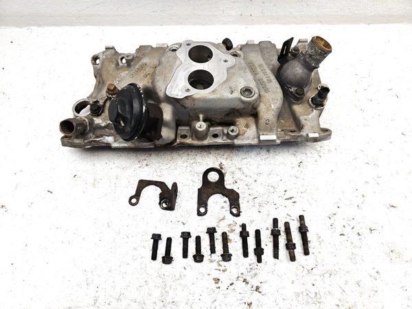 1987-1995 Chevy Suburban Intake Manifold Oem 5.7L 10166135 — photo 2