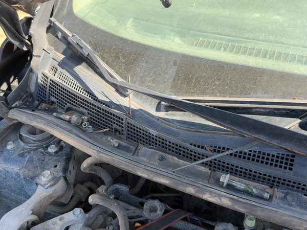 2014 Nissan Sentra Cowl Vent Panel/screen — photo 8