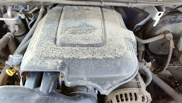 10-14 Tahoe Engine Cover Top Plastic Shield OEM 5.3L 12625893 WITH MOUNT BRACKET — photo 2