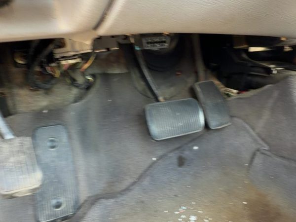 2000-2001 Ford Taurus Brake Pedal Assembly Oem — photo 3