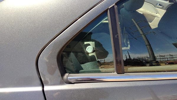 06-12 Fusion Passenger Right Rear Vent Window Back Door Glass With Frame Oem — photo 3