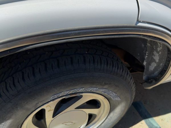 1998-2001 Chevy S10 Blazer Passenger Right Rear Wheel Flare Moulding Oem Back — photo 5
