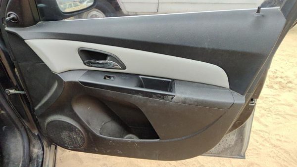 2011 RH Passenger Right Front Door Trim Panel With Switches Black Afb — photo 1
