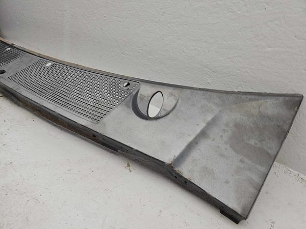 87-96 Ford F150 Windshield Wiper Cowl Vent Trim Panel Oem — photo 10