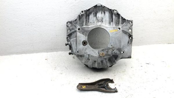 1984-1988 Chevy Corvette Bell Housing With Fork Oem Nash 4+3 5.7L Manual Trans — photo 1