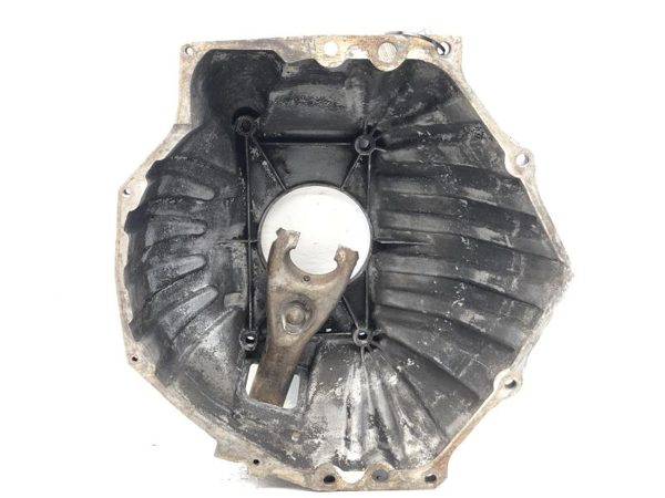 1984-1988 Chevy Corvette Bell Housing With Fork Oem Nash 4+3 5.7L Manual Trans — photo 3