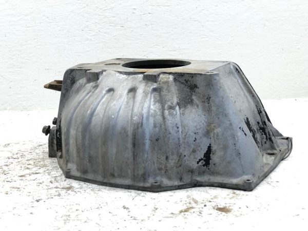 1984-1988 Chevy Corvette Bell Housing With Fork Oem Nash 4+3 5.7L Manual Trans — photo 7