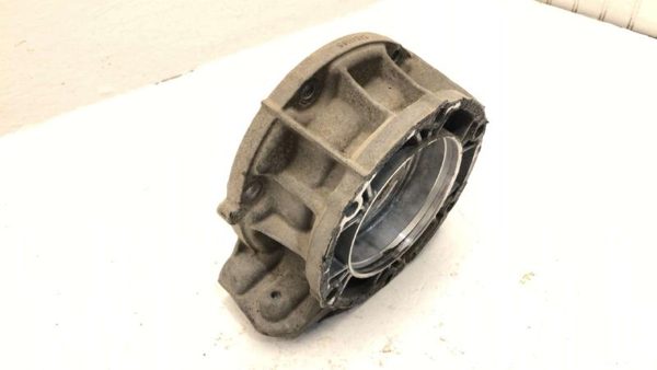2013 Gmc Sierra Transmission To Transfer Case Extension Housing Adapter Oem — photo 1
