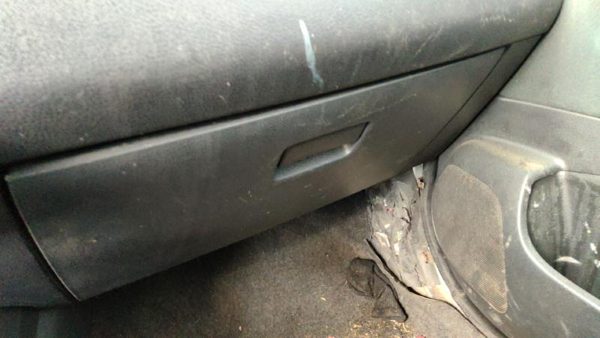 07-10 Nissan Versa Glove Box Assembly Complete Door With Latch Oem Charcoal G — photo 1