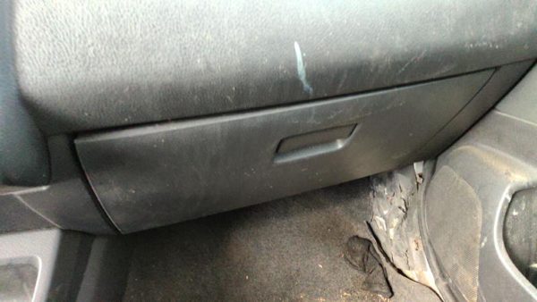 07-10 Nissan Versa Glove Box Assembly Complete Door With Latch Oem Charcoal G — photo 3