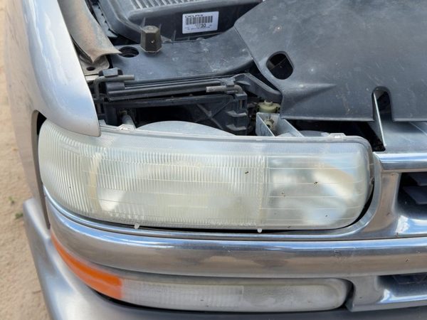 2000-2006 Chevy Suburban Passenger Right Head Light Oem Front Lamp 16526134 — photo 3