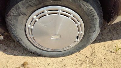 1990 Oldsmobile Delta 88 Wheel Cover 1 25532199