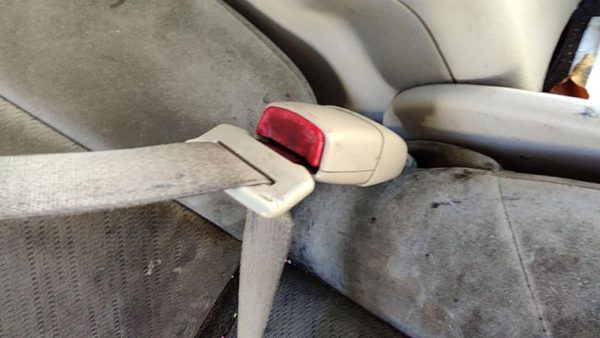 05-09 Lacrosse Passenger Right Front Seat Belt Buckle Receiver Oem Neutral 52B — photo 3