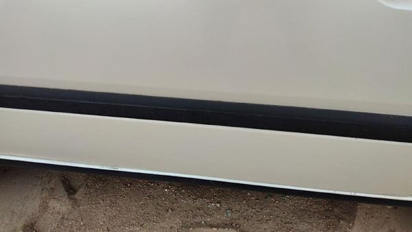 1991-1996 Infinity G20 Driver Left Front Moulding From Door Oem Trim Strip — photo 3