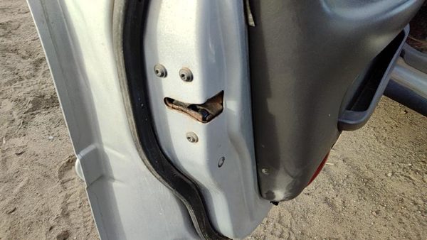 1996-1999 Ford Taurus Driver Left Front Door Latch With Rods/Cables Oem — photo 3
