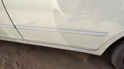 02-05 Altima Driver Left Rear Moulding From Door Oem Back Trim Strip White Qx3