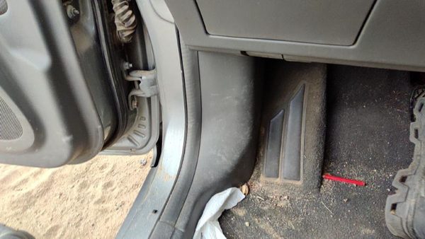 07-10 Nissan Sentra Driver Left Lower Kick Trim Panel Oem Charcoal W — photo 2