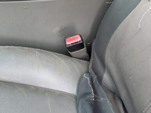 01-02 Ford Expedition Driver Left Front Seat Belt Buckle Receiver Oem Gray 12 — photo 2