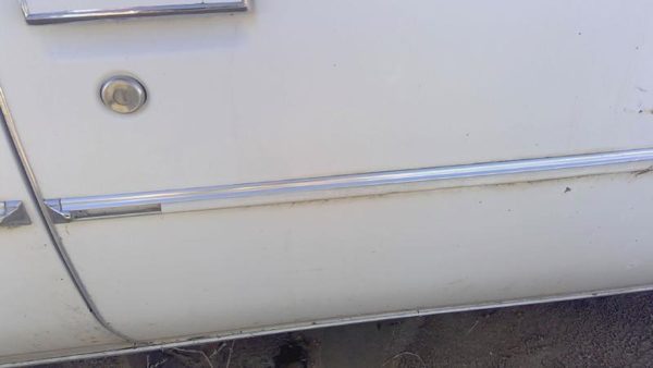 78-80 Buick Regal Passenger Right Front Moulding From Door Oem Trim Strip White — photo 2