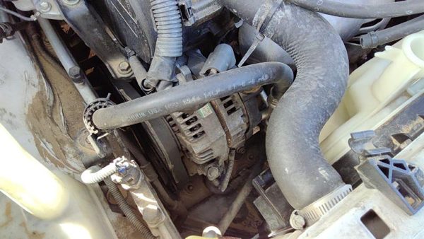 2004-2006 Toyota Sienna Alternator 3.3L 270600A110 — photo 2