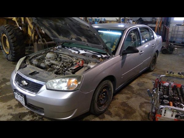 2008 Chevy Malibu — vehicle photo 1