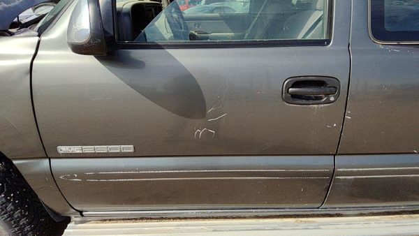 2001 GMC Sierra Front Door LH Gray 14U — photo 2