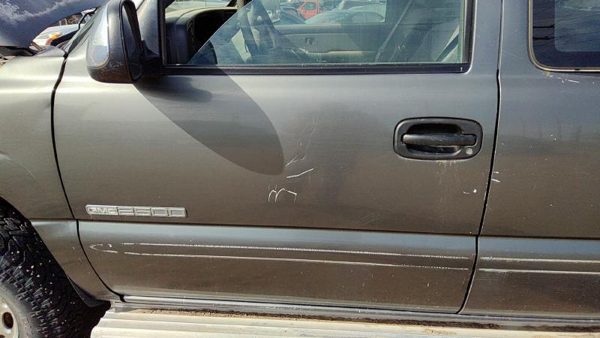 2001 GMC Sierra Front Door LH Gray 14U — photo 3