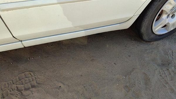 02-06 Altima Driver Left Rear Lower Rocker Panel Moulding Side Skirt White Qx3 — photo 1
