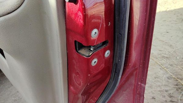 2002-2006 Nissan Altima Passenger Right Front Door Latch With Rods/Cables Oem — photo 3