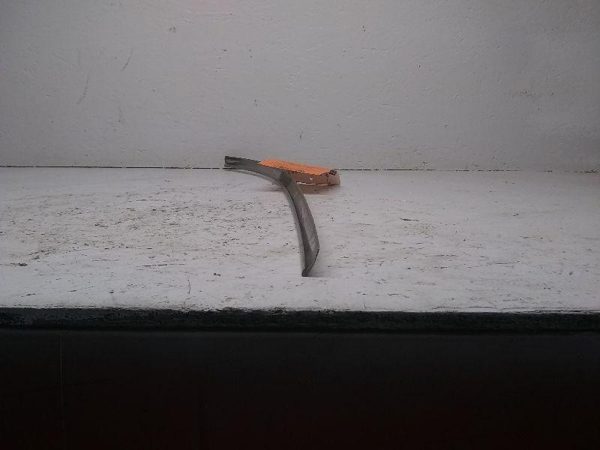 1985 Grand Wagoneer Passenger Right Side Lower Chrome Windshield Trim Molding — photo 4