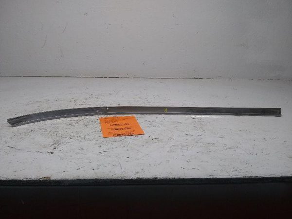 1985 Grand Wagoneer Passenger Right Side Lower Chrome Windshield Trim Molding — photo 2