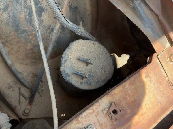 1974 Chevy Impala Fuel Vapor Canister Oem Charcoal Housing — photo 2