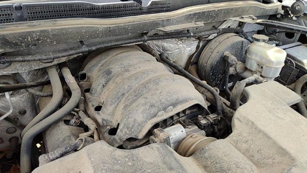 2015 Chevy Silverado 1500 Engine Cover 5.3L — photo 6