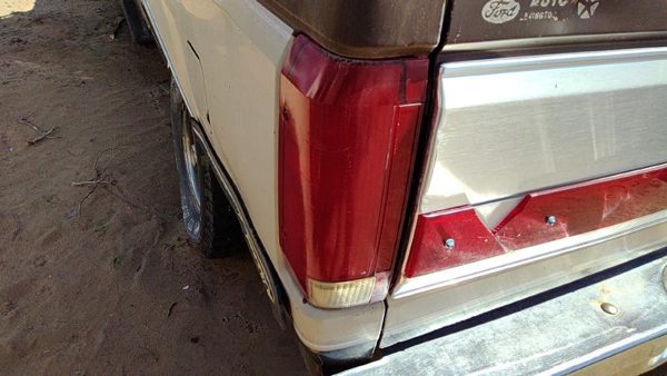 1988 Ford F150 Tail Light Assembly LH — photo 4