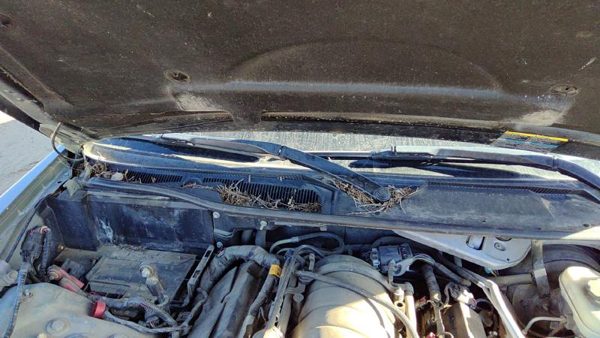 2005-2011 Cadillac Sts Windshield Wiper Cowl Vent Trim Panel Oem Cover — photo 3