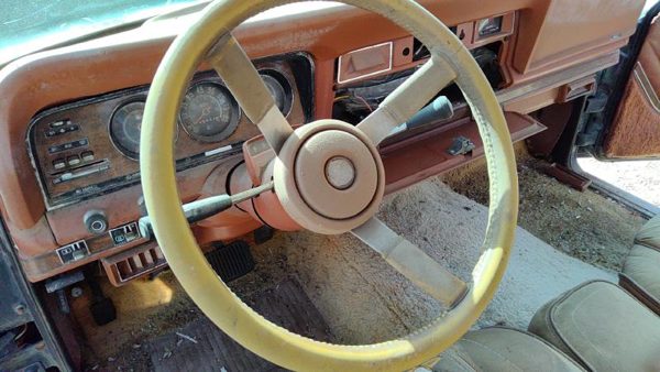 1984 Jeep Grand Steering Wheel — photo 5