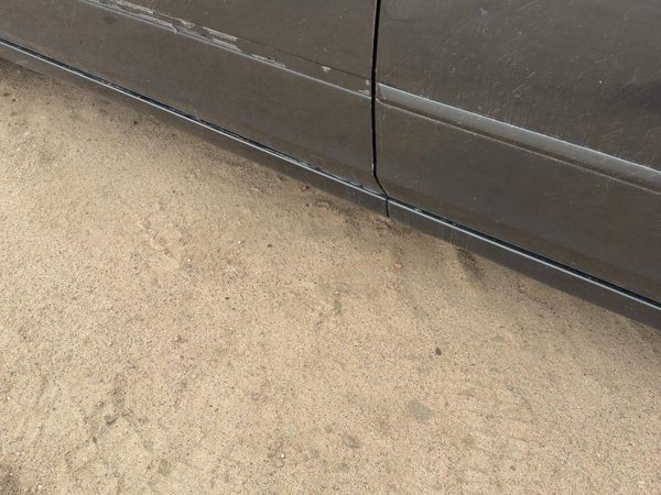 02-06 Nissan Altima Driver Left Lower Rocker Panel Moulding Oem Rear Smoke K11 — photo 6