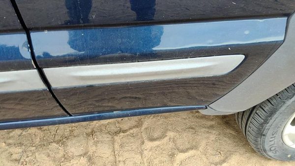 2002-2007 Jeep Liberty Driver Left Rear Moulding From Door Oem Back Trim Strip — photo 2