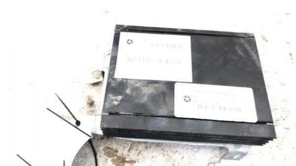 2008 Chrysler Aspen Factory Amplifier Oem Stock Stereo Amp 05064141Ag — photo 2
