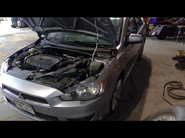 2008 Mitsubishi Outlander — vehicle photo 5