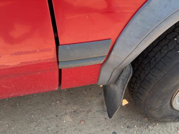 1987-1996 Dodge Dakota Passenger Right Moulding From Fender Oem Trim Strip — photo 2