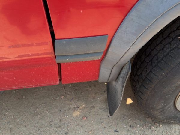 1987-1996 Dodge Dakota Passenger Right Moulding From Fender Oem Trim Strip — photo 3