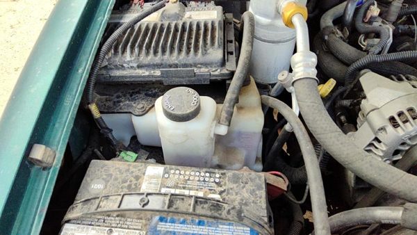 1995-03 S10 Blazer Coolant Reservoir Radiator Overflow Tank Bottle Oem 12380202 — photo 2