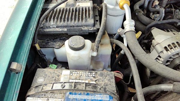 1995-03 S10 Blazer Coolant Reservoir Radiator Overflow Tank Bottle Oem 12380202 — photo 1