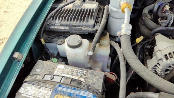 1995-03 S10 Blazer Coolant Reservoir Radiator Overflow Tank Bottle Oem 12380202 — photo 3