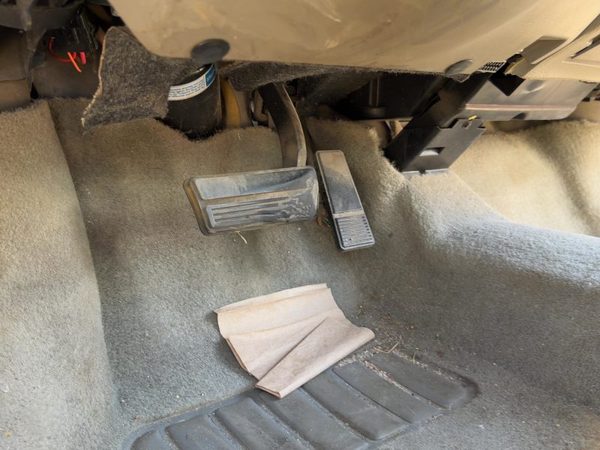 1995-2001 Chevy Lumina Gas Pedal Assembly OEM Accelerator 3.1L — photo 2