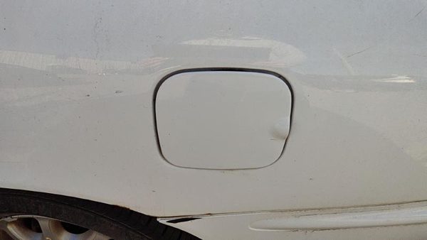 1997-2004 Buick Regal Fuel Tank Door With Hinge Gas Lid Oem Filler White 16U — photo 3